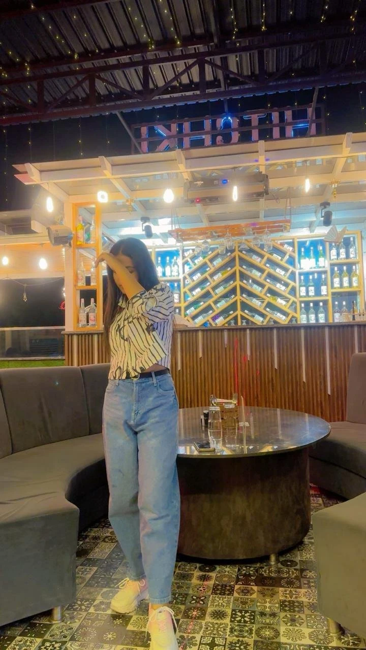 Priya Singh, Real Meet (Outcall) – Indian escort in Indore — 3 / 4