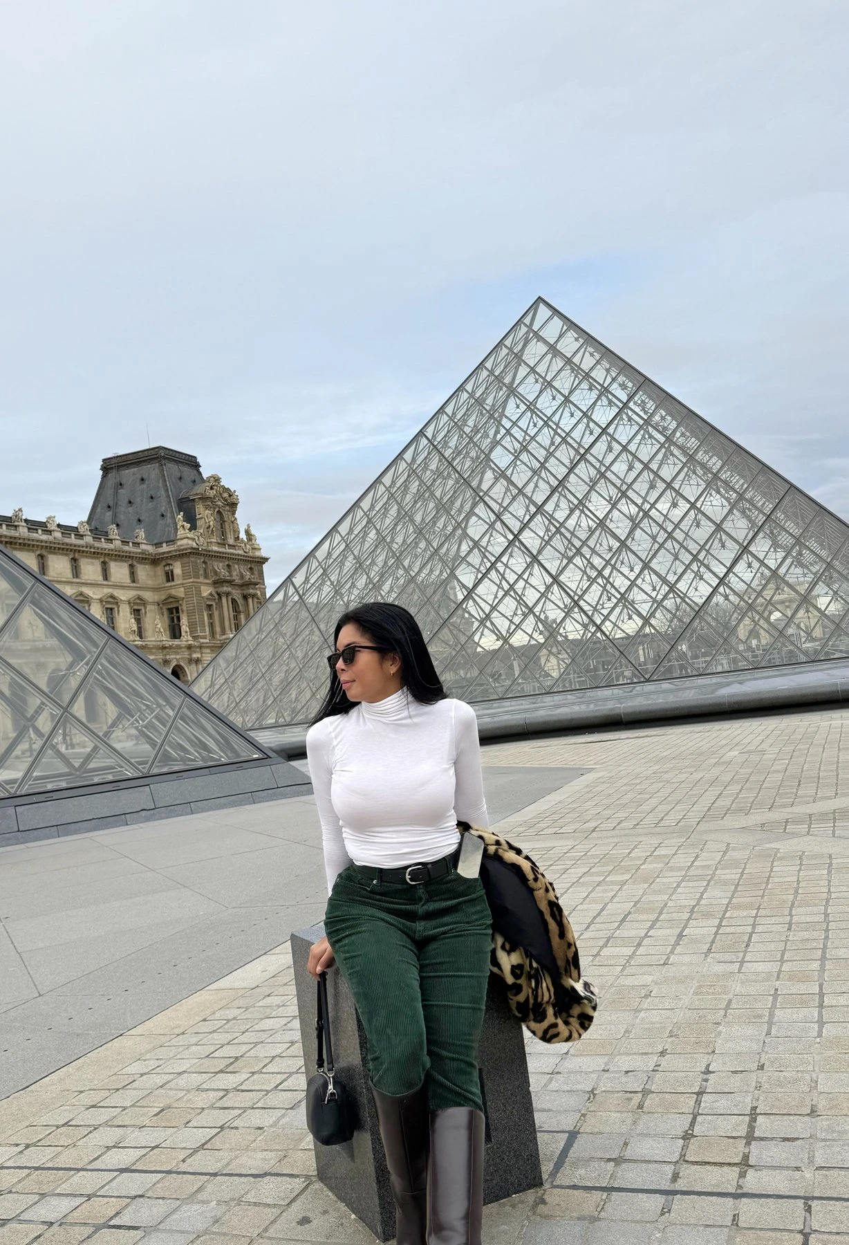 LEAVING SOON- 🇪🇸🇵🇭 – Spanish escort in Mumbai — 25 / 27