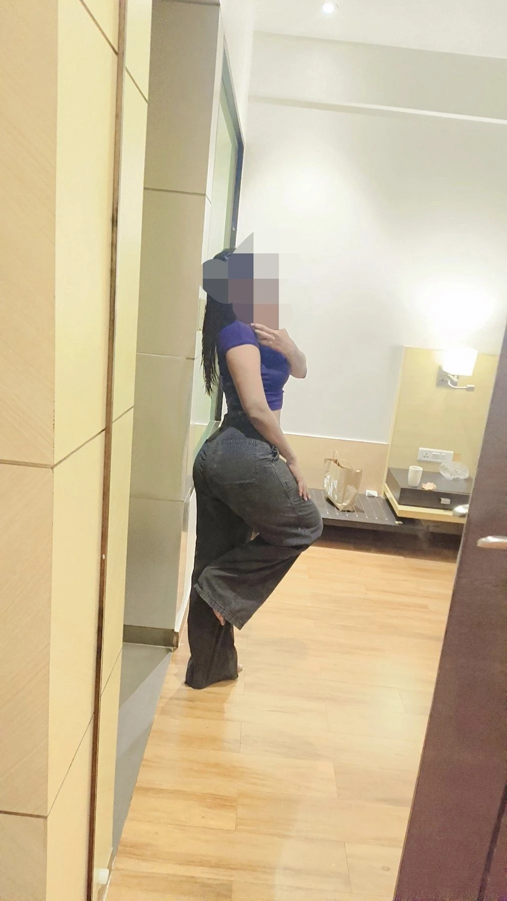 Laraa 20 – Indian escort in Mumbai — 4 / 10
