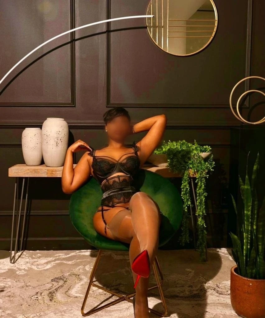 Ellah – Ugandan escort in Kampala — 2 / 4
