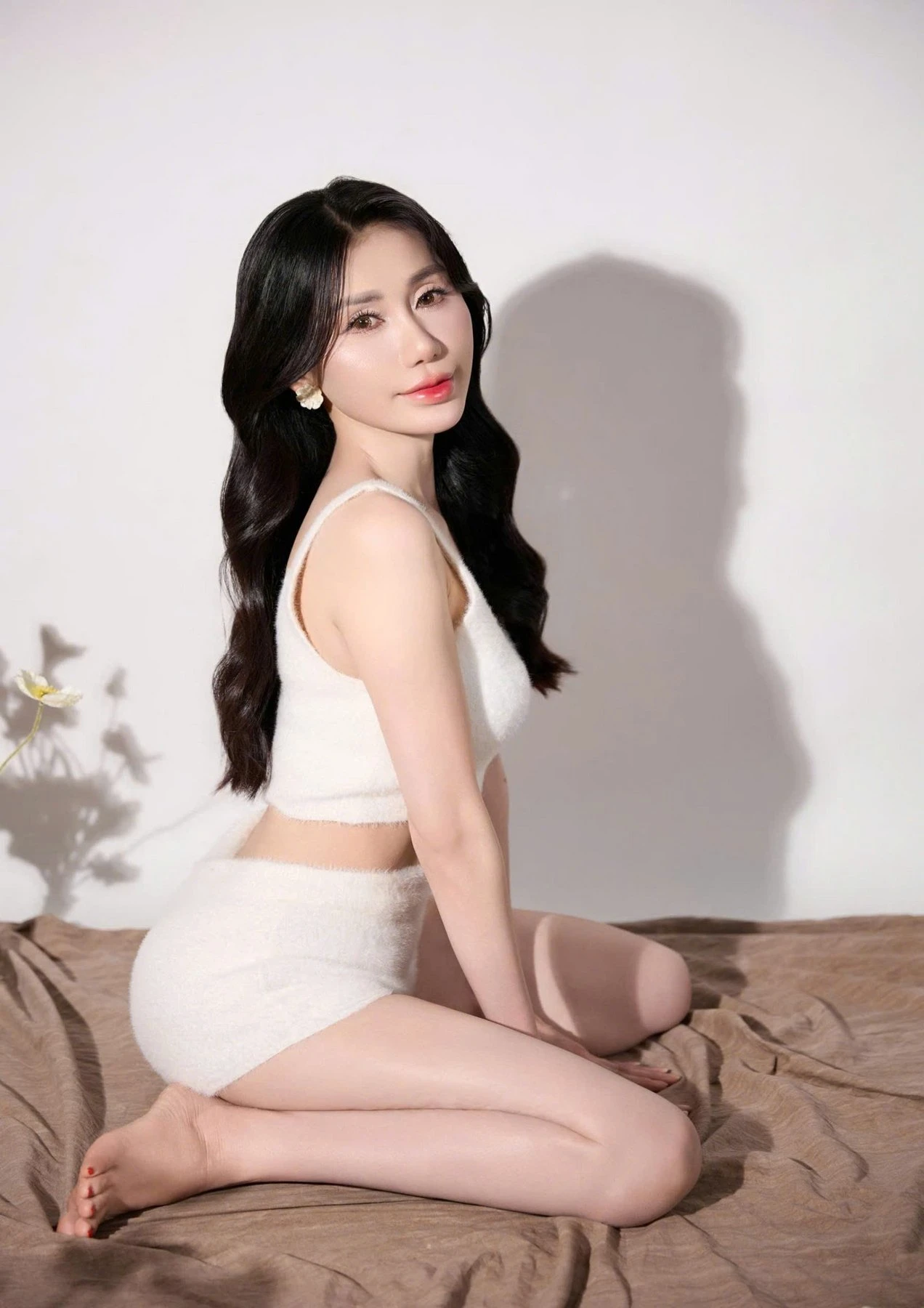 Ngọc Ánh – Vietnamese escort in Hanoi — 5 / 6