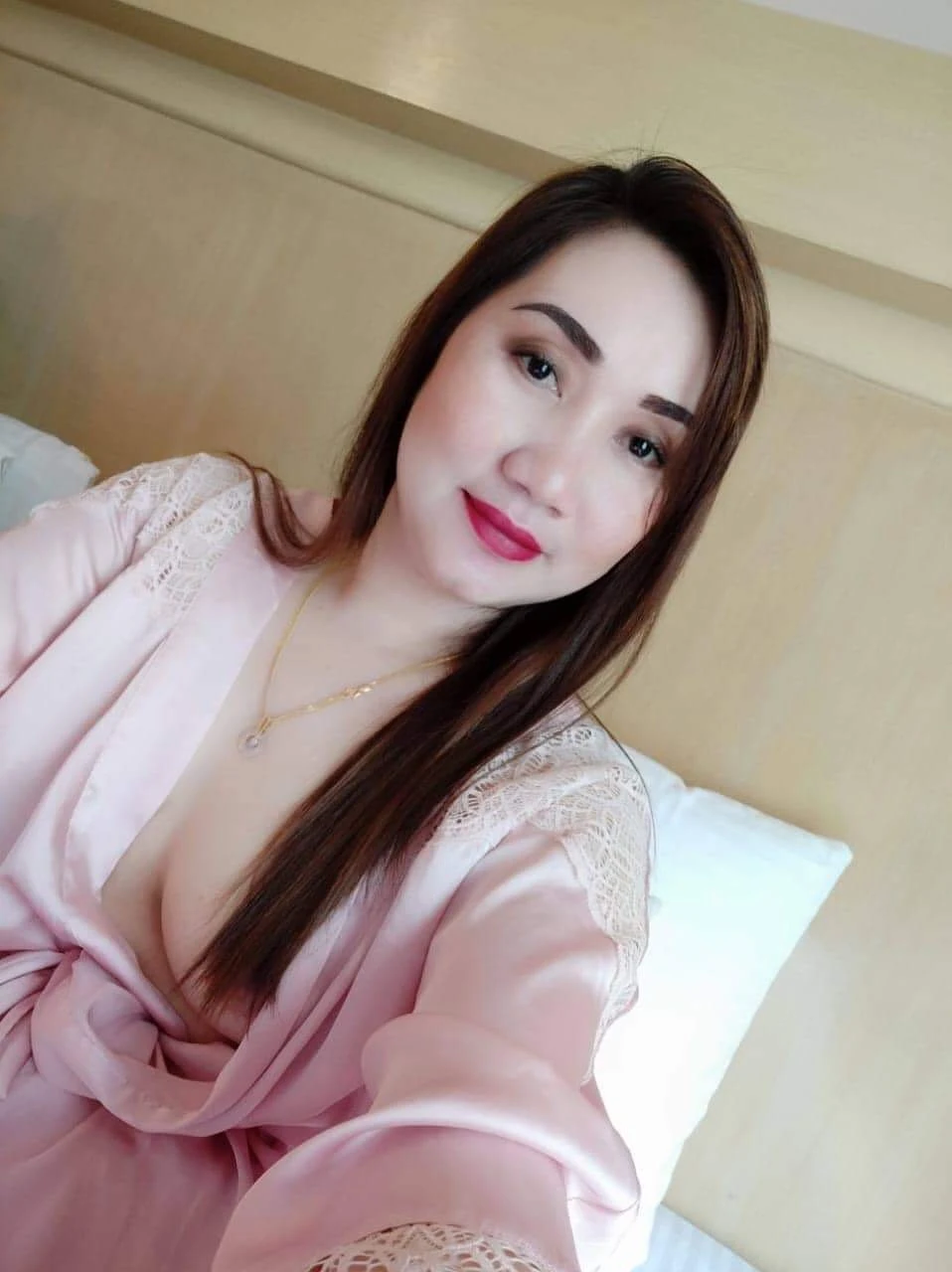 Hotpinay Marga – Filipino escort in Mumbai — 4 / 10