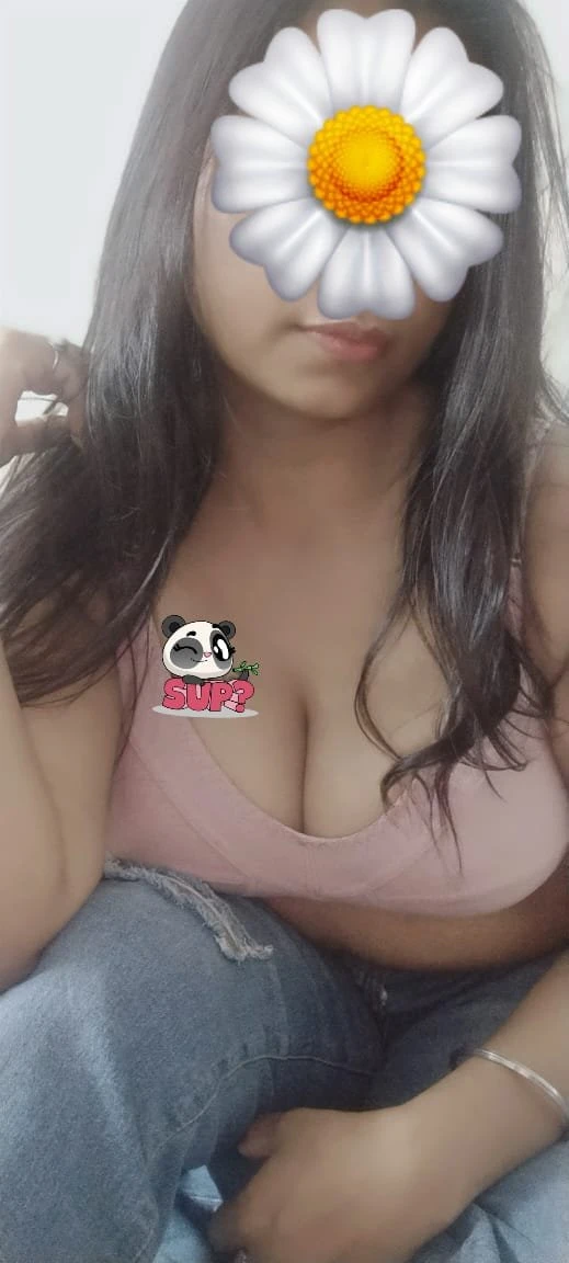 I am Divya CHaudhry (Real & Cam) – Indian escort in New Delhi — 2 / 7
