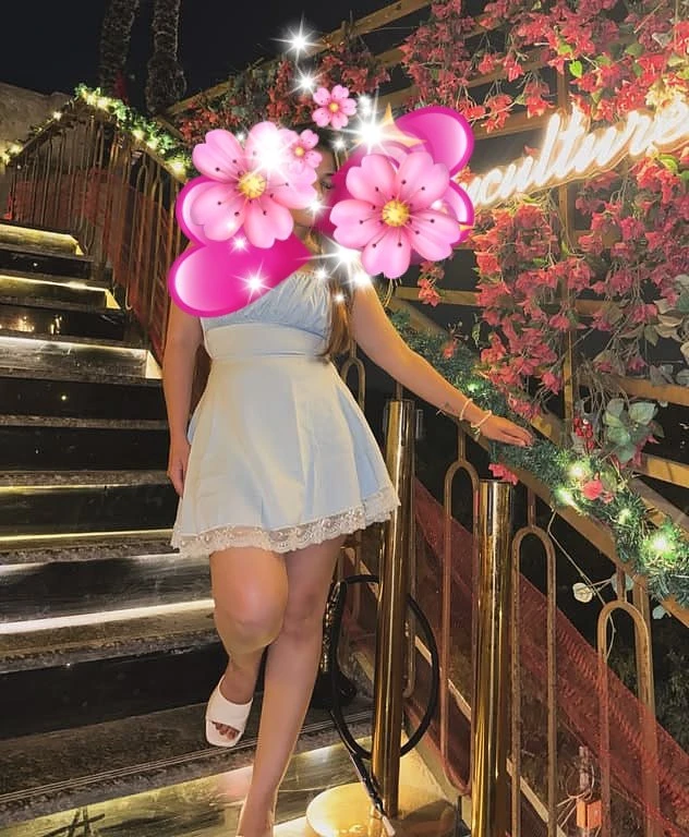 Vanshika – Indian adult performer in Noida — 4 / 5