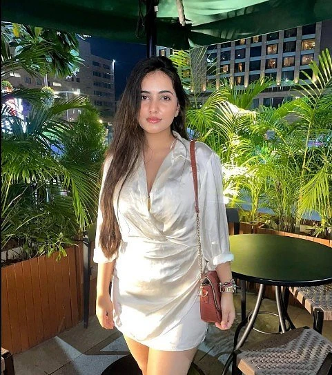 Dimpal – escort in Vadodara — 2 / 5