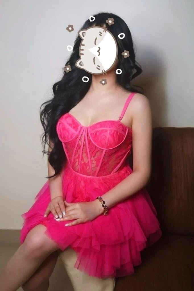 Prachi Vip Top Class Model's No Broker – Indian escort in Pune — 2 / 3