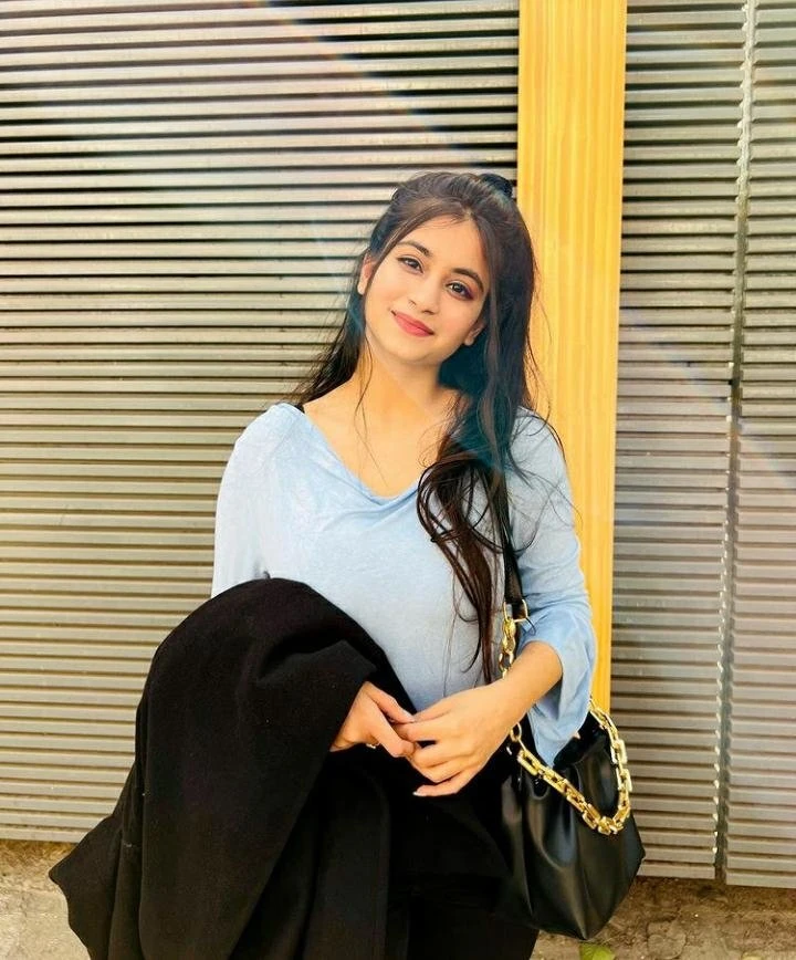 Pooja Singh – Indian escort in Navi Mumbai — 4 / 5