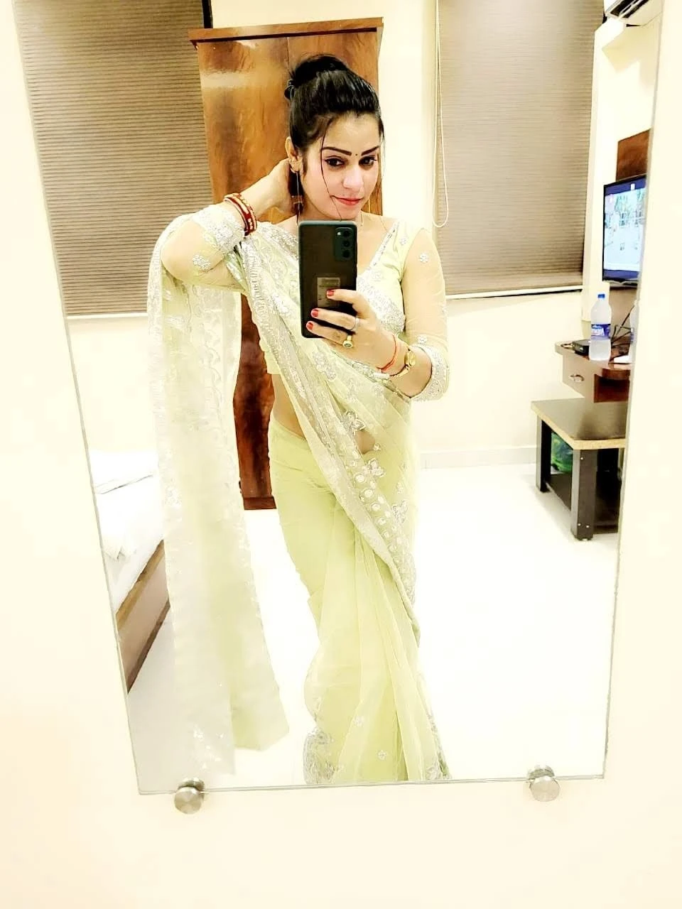 Real Meet Cash Payment Hand To Hand – Indian escort in Pune — 4 / 5