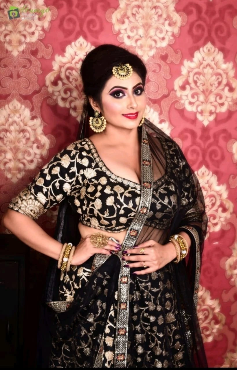Roshni Rai – Indian escort in Mumbai — 2 / 5