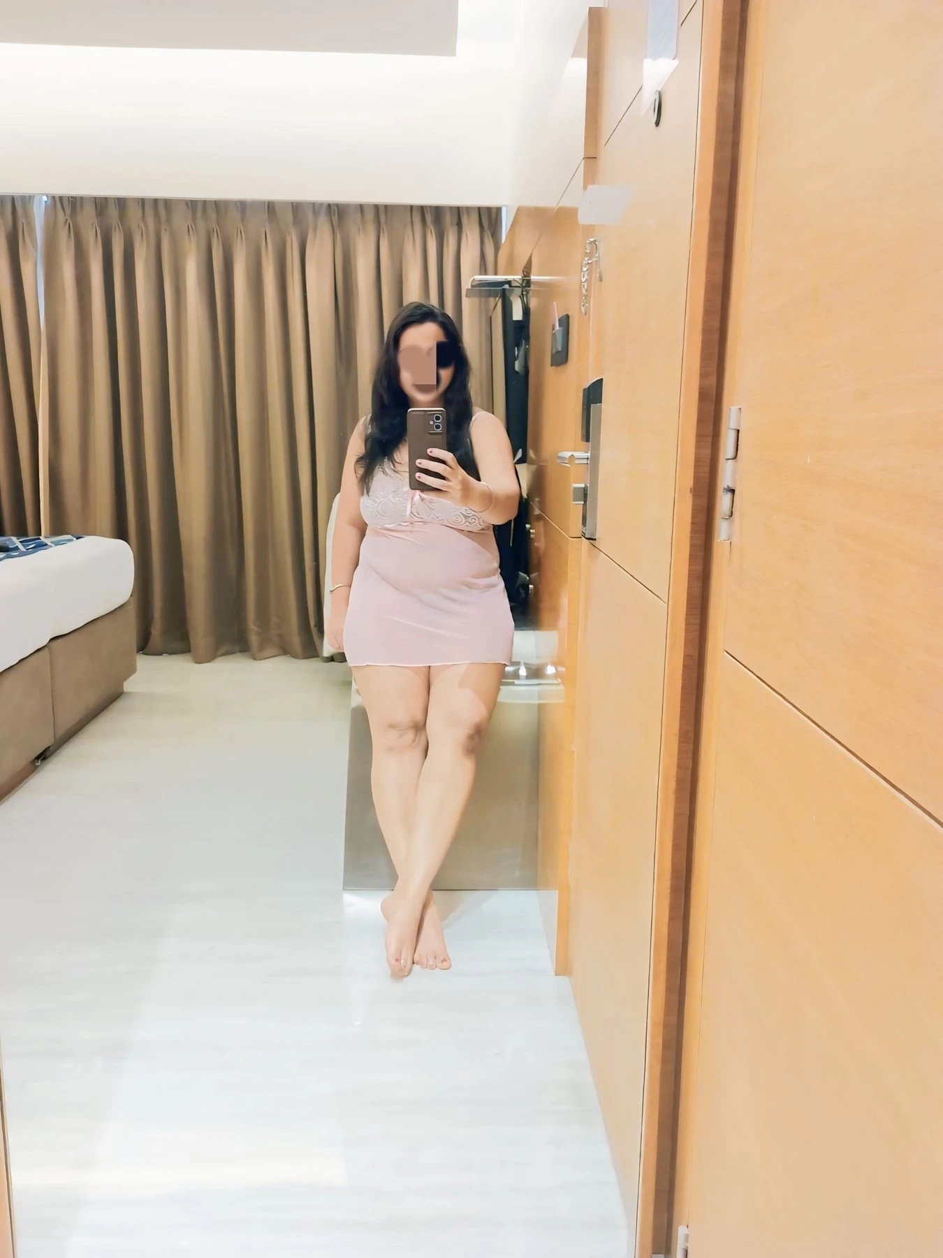 MAAHI independent paid meet/Cam – Indian escort in Mumbai — 4 / 17