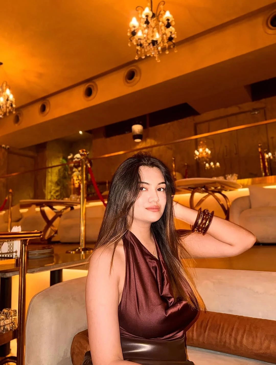 Komal – Indian escort in Mumbai — 2 / 4