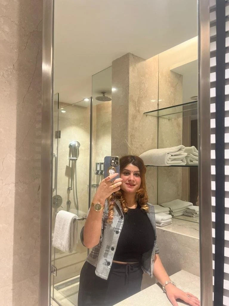 I 'm sonali ready for visit at hotel – Indian escort in Noida — 2 / 4