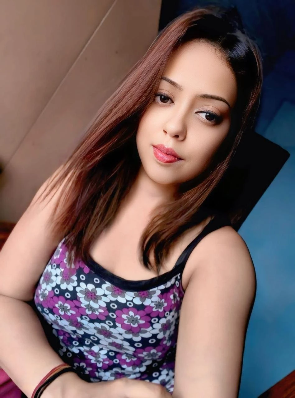 🧿 HELLO GUYS MY NAME IS JOSHNA LIVE NI – Indian escort in Hyderabad — 4 / 5