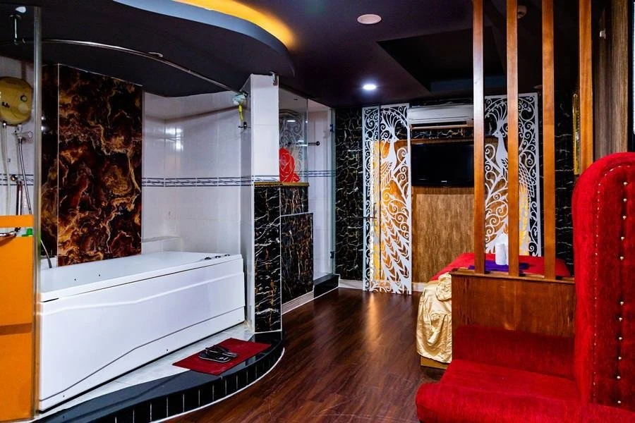 Massge F You – Vietnamese masseuse in Ho Chi Minh City — 8 / 10