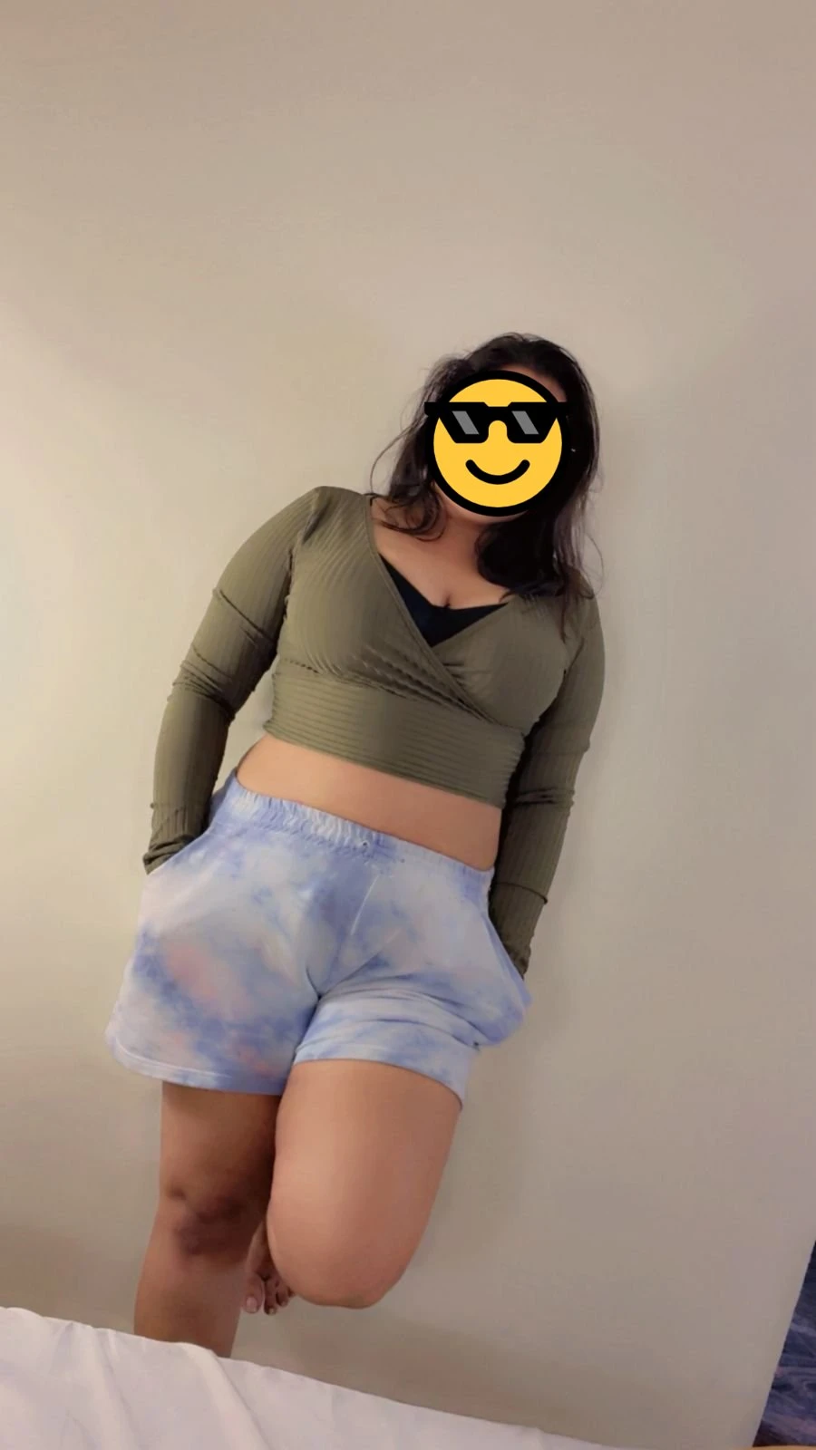 Hot Couple Web Cam Show – escort in Mumbai — 5 / 8