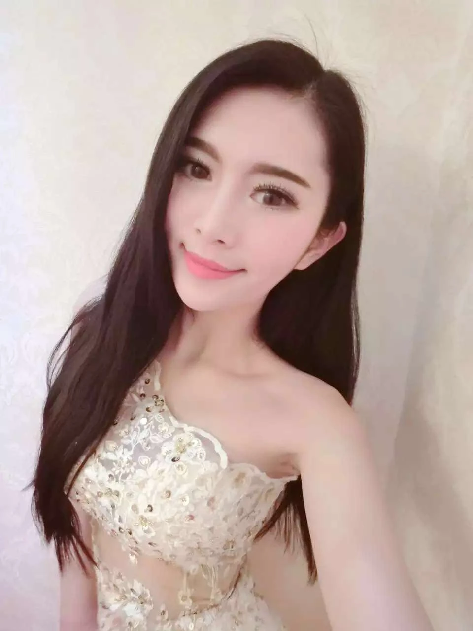 Lily – Japanese escort in Macao — 3 / 8
