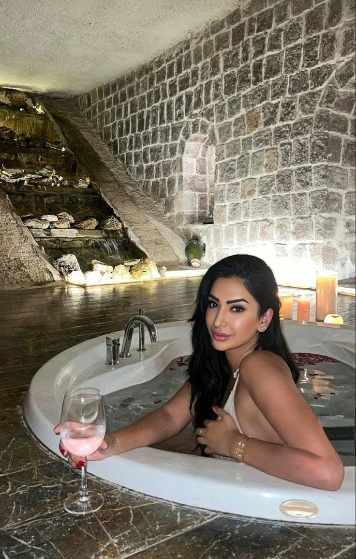 Pune Escorts – Indian escort in Pune — 7 / 8
