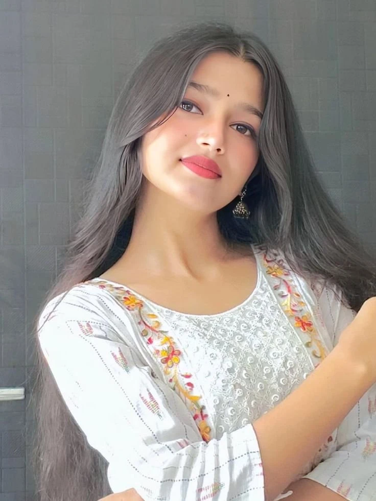 Tamanna – escort in Kochi — 2 / 4