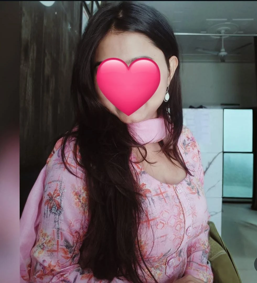 Priya – Indian escort in Mumbai — 4 / 6