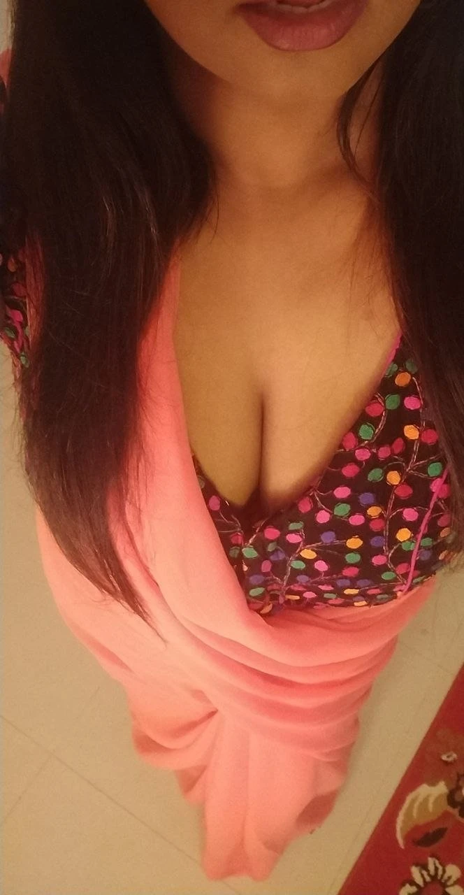 Nisha – Indian escort in New Delhi — 3 / 4