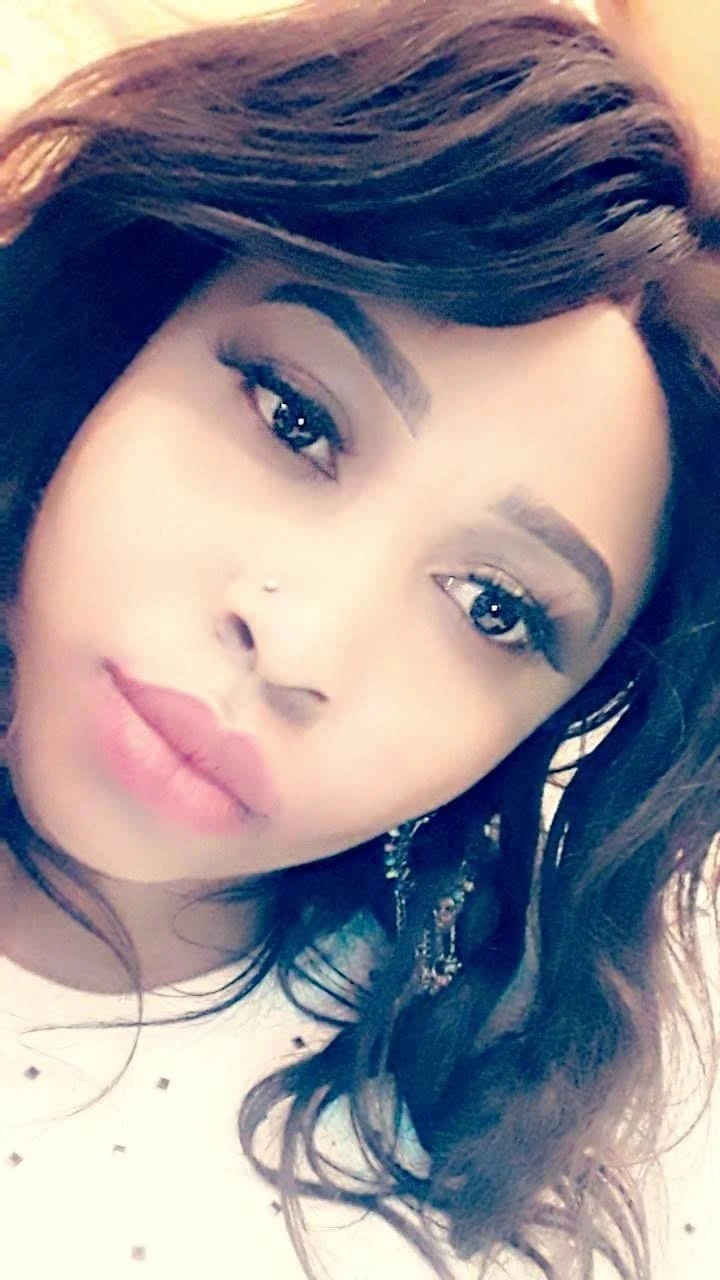 Lillian – South African escort in New Delhi — 2 / 5