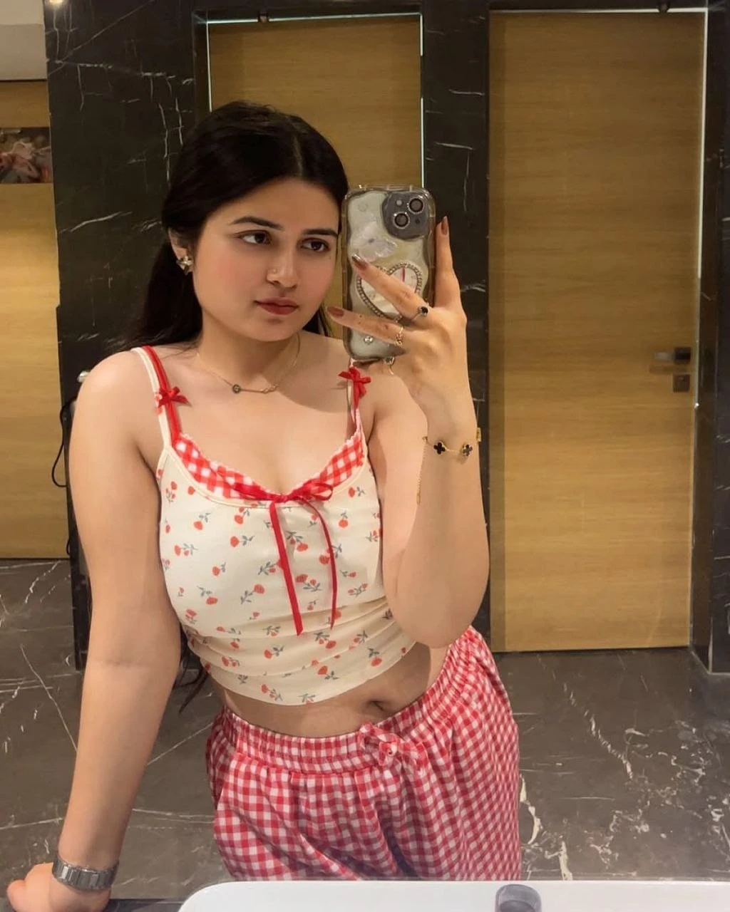 Diya – Indian escort in Hyderabad — 4 / 7