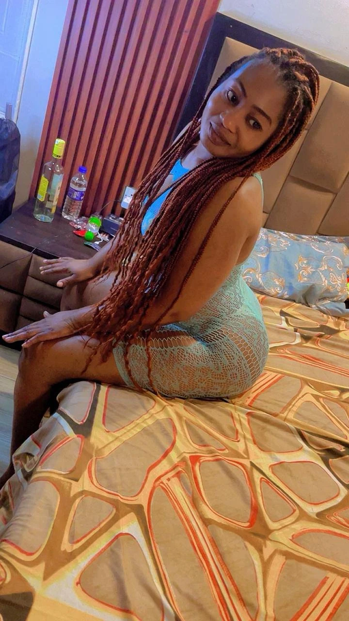 African Queen +91//966316//2948 – escort in Noida — 24 / 28