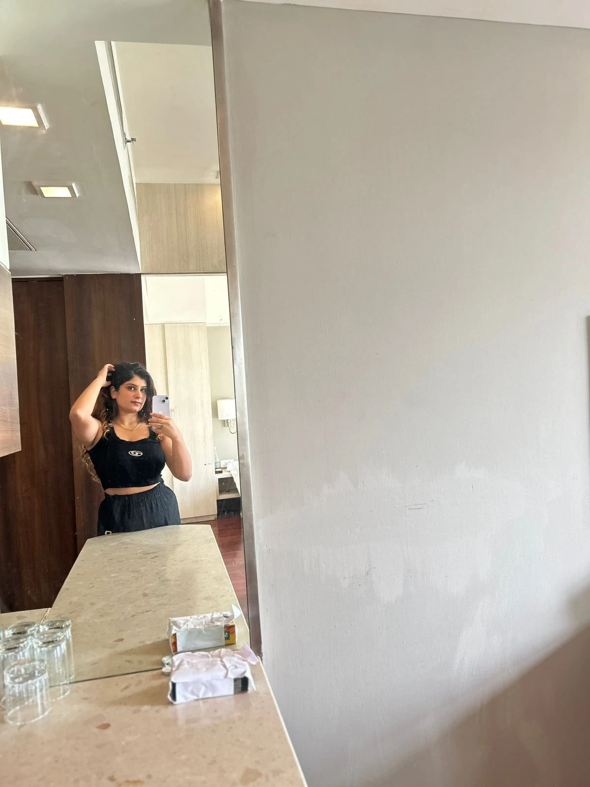 NIDHI Realmeet Only – Indian escort in Noida — 4 / 5