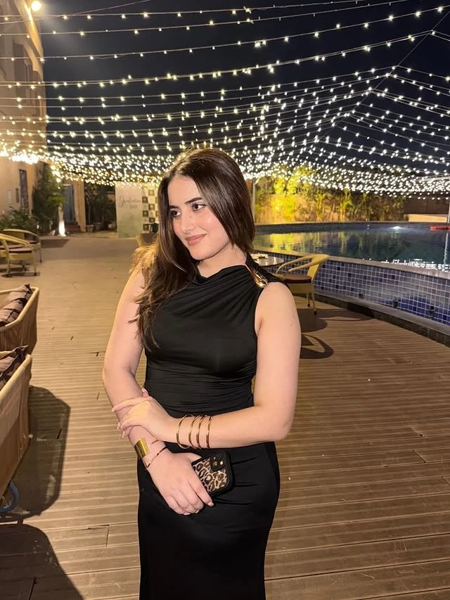 Archana – Indian escort in Hyderabad — 2 / 4