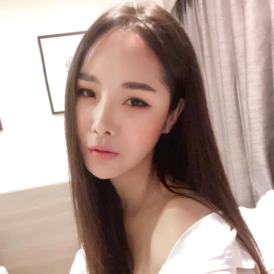 Lita lee – Chinese escort in Hanoi — 2 / 11