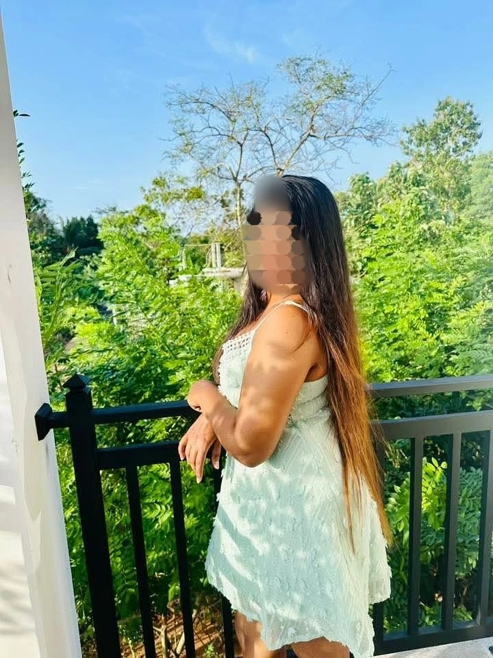 Akarsha – Sri Lankan escort in Colombo — 2 / 5