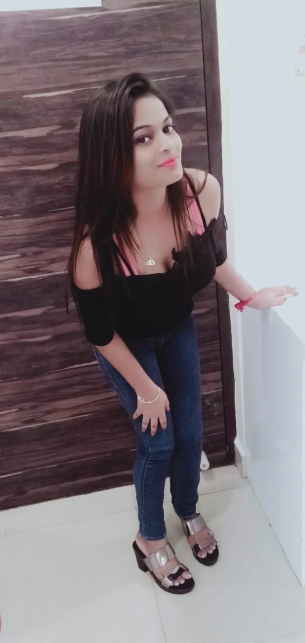 Cam show & real meet available sheetal – Indian escort in Mumbai — 4 / 8