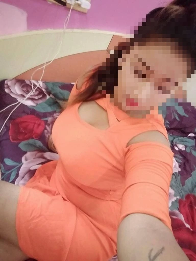 Sonam Only Real Meet Service – Indian escort in Mumbai — 1 / 4