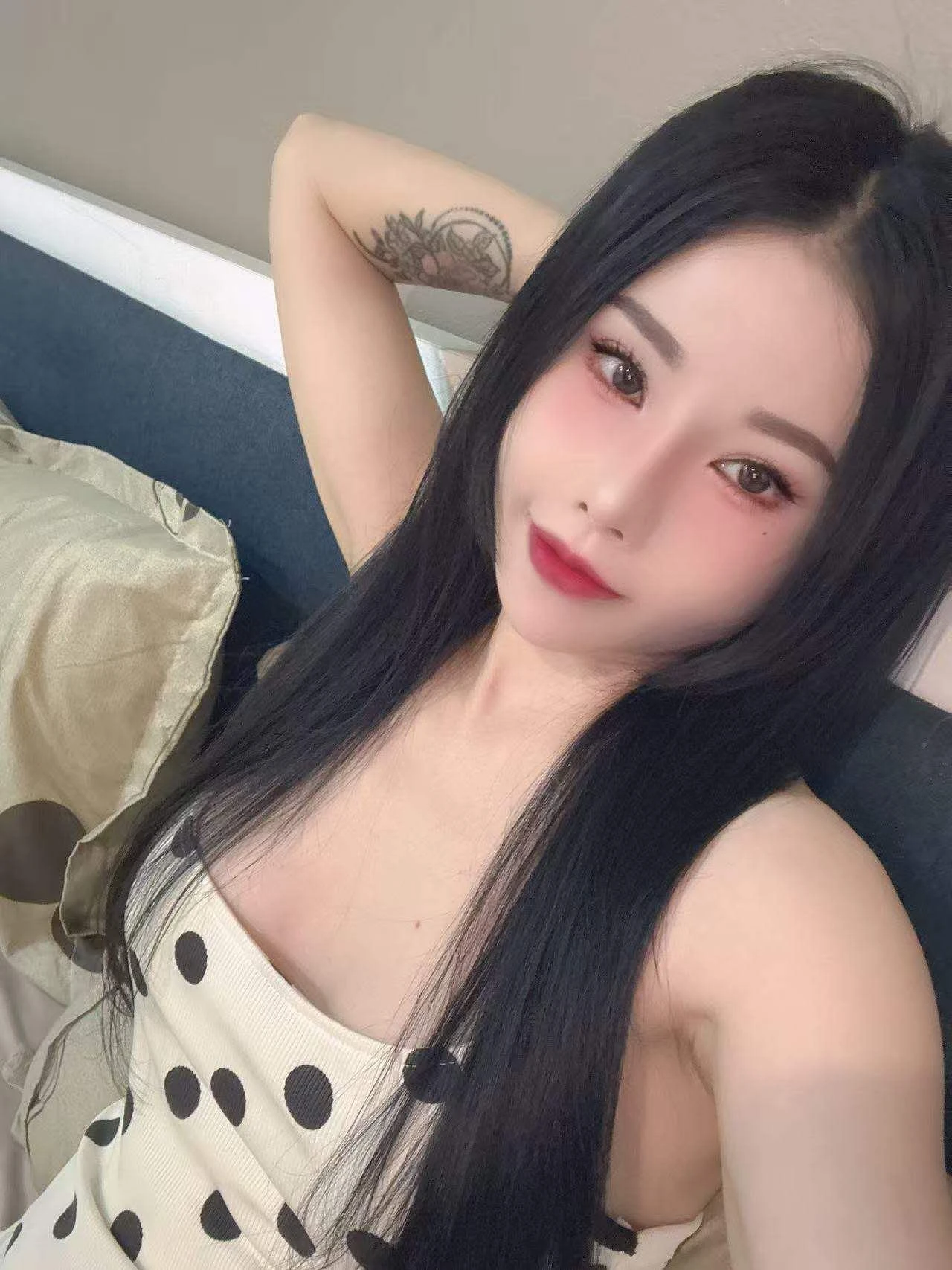 Xinyi – Vietnamese escort in Hanoi — 2 / 7