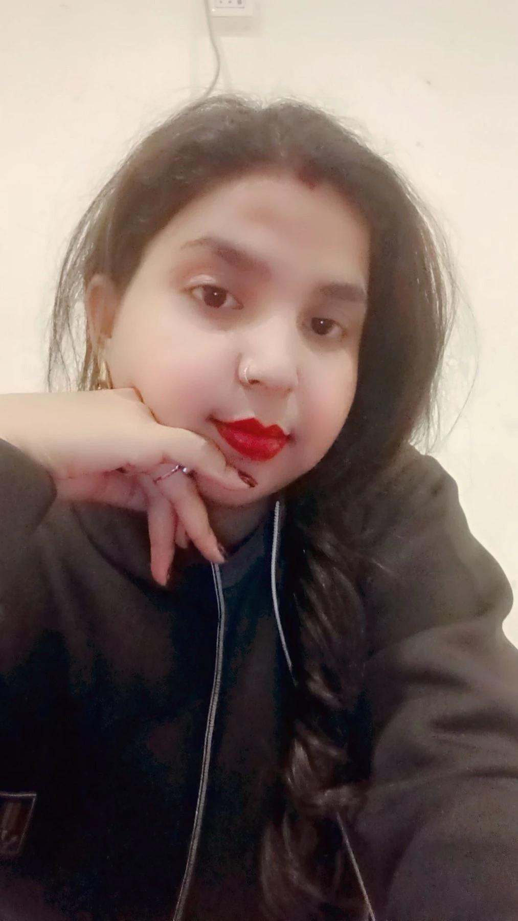 Priya cam show & real meet – Indian escort in Pune — 2 / 6