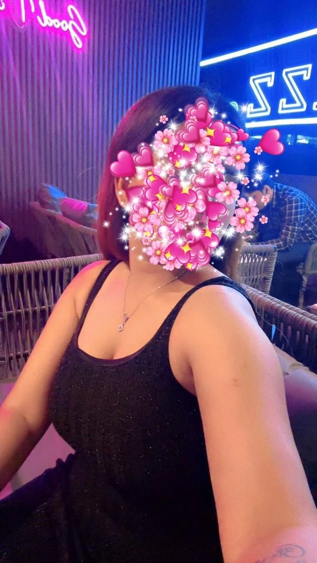 Tisha – Indian masseuse in Mumbai — 4 / 5