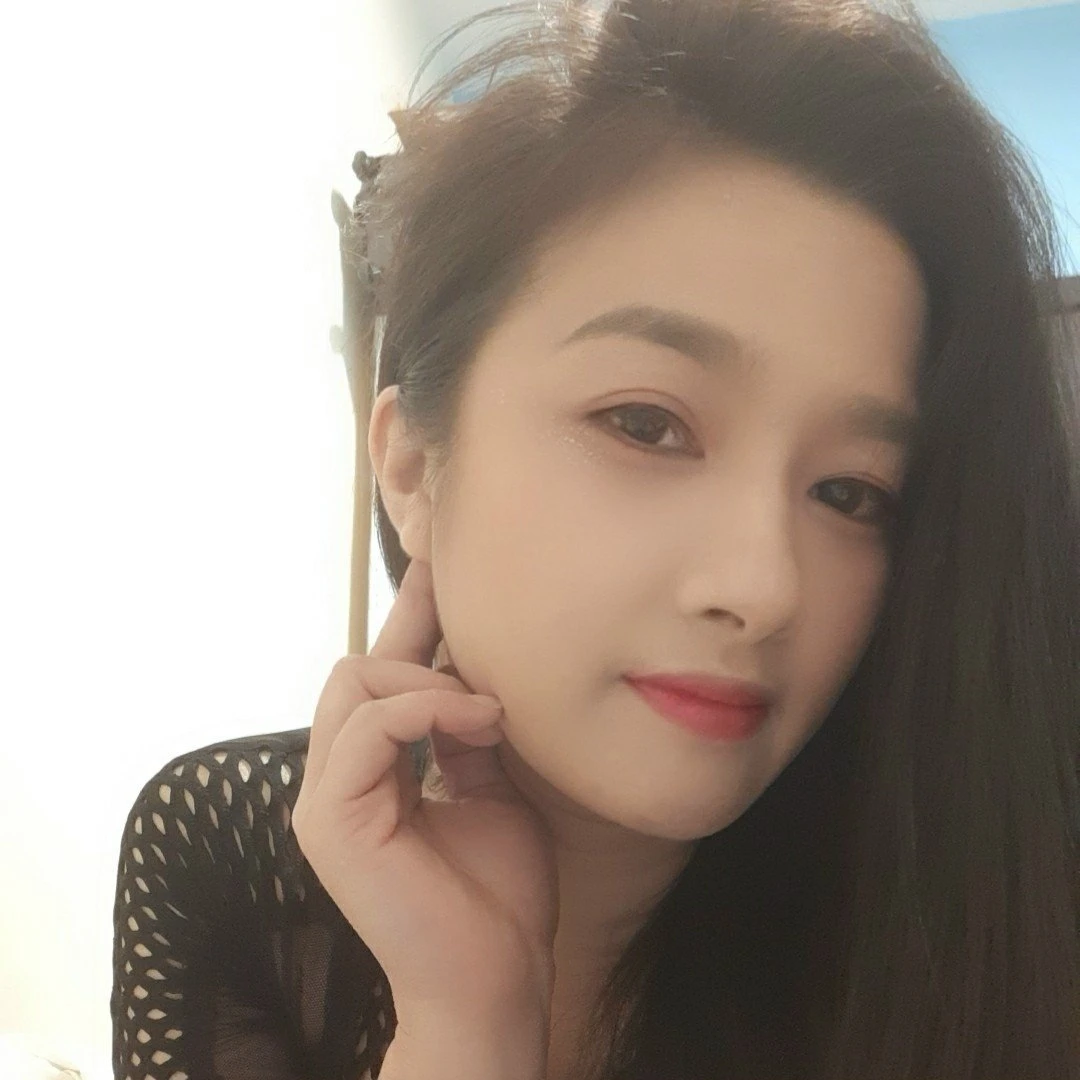 Cindy – Vietnamese escort in Ho Chi Minh City — 2 / 8
