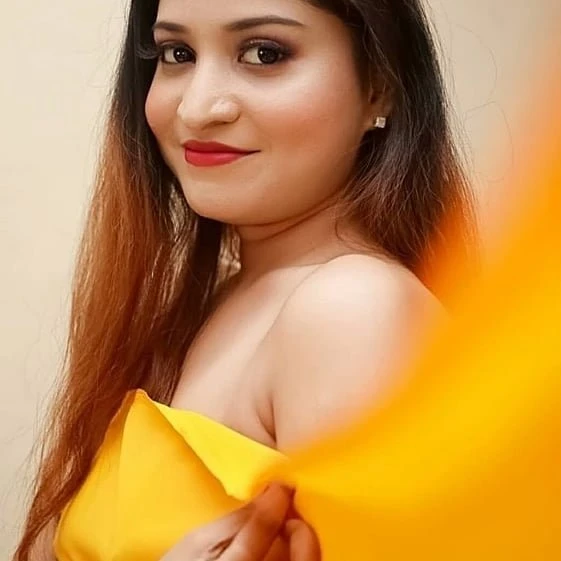 Karuna – Indian escort in Mumbai — 1 / 2