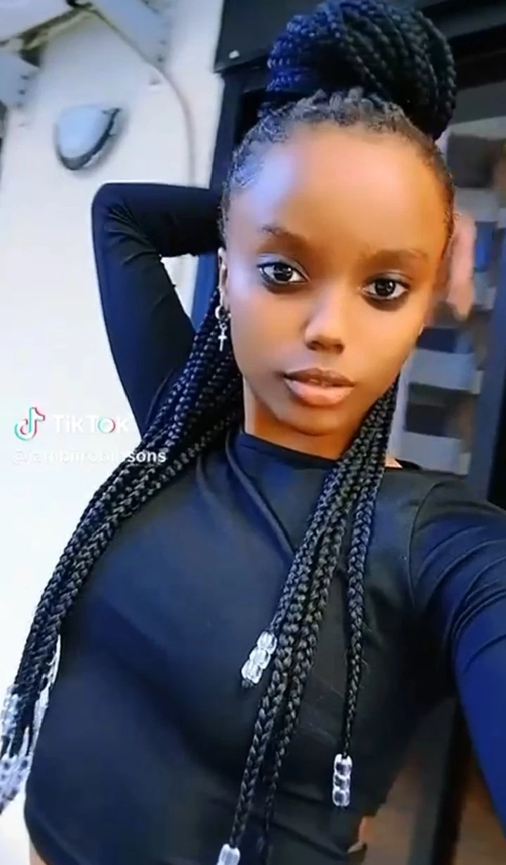 Brianah – Kenyan escort in Beirut — 4 / 5