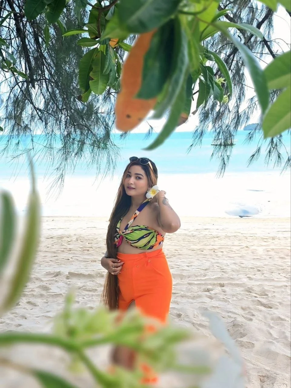 Divya – Indian escort in Pune — 3 / 4