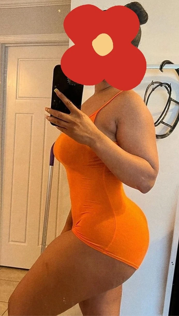 Sexy Big boobs & Ass Outcall & Cam – South African escort in Hyderabad — 4 / 5