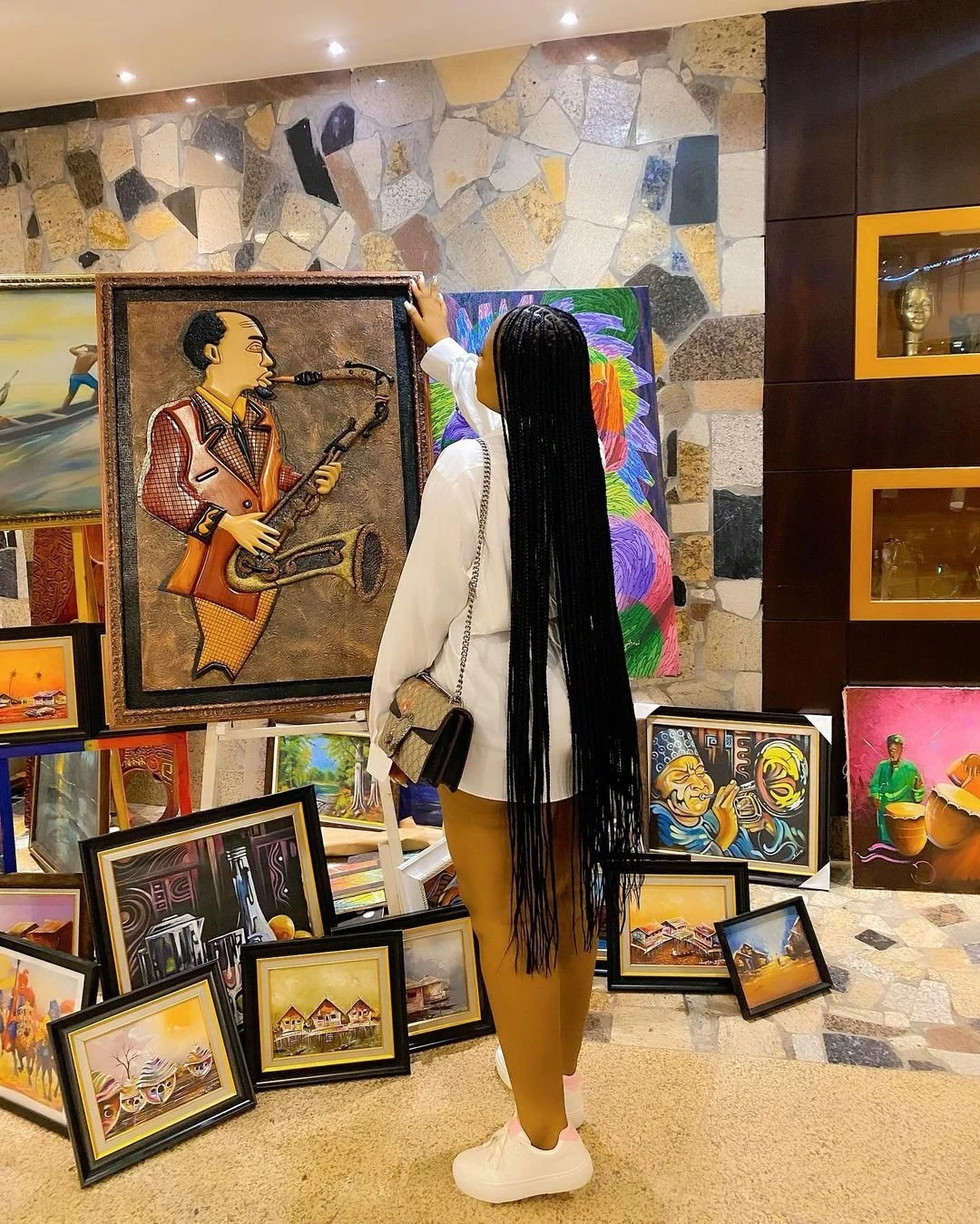 Isabella – Liberian escort in N'Djamena — 4 / 6