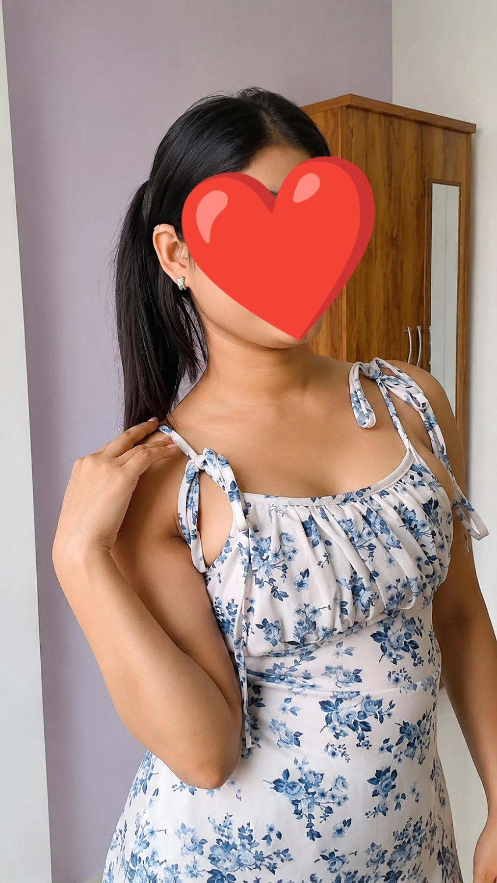 Riya Singh – adult performer in Noida — 2 / 5