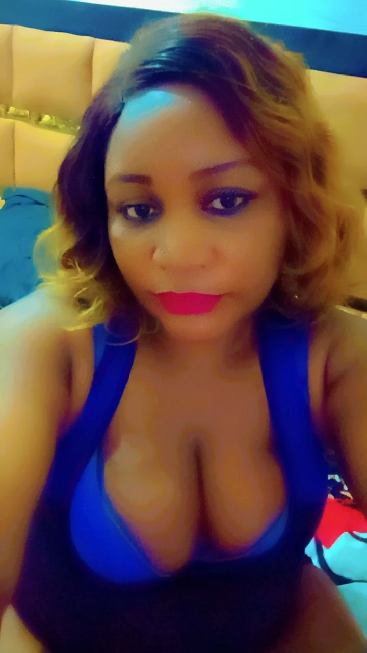 Curvy Bea – Batswana escort in Ludhiana — 1 / 4