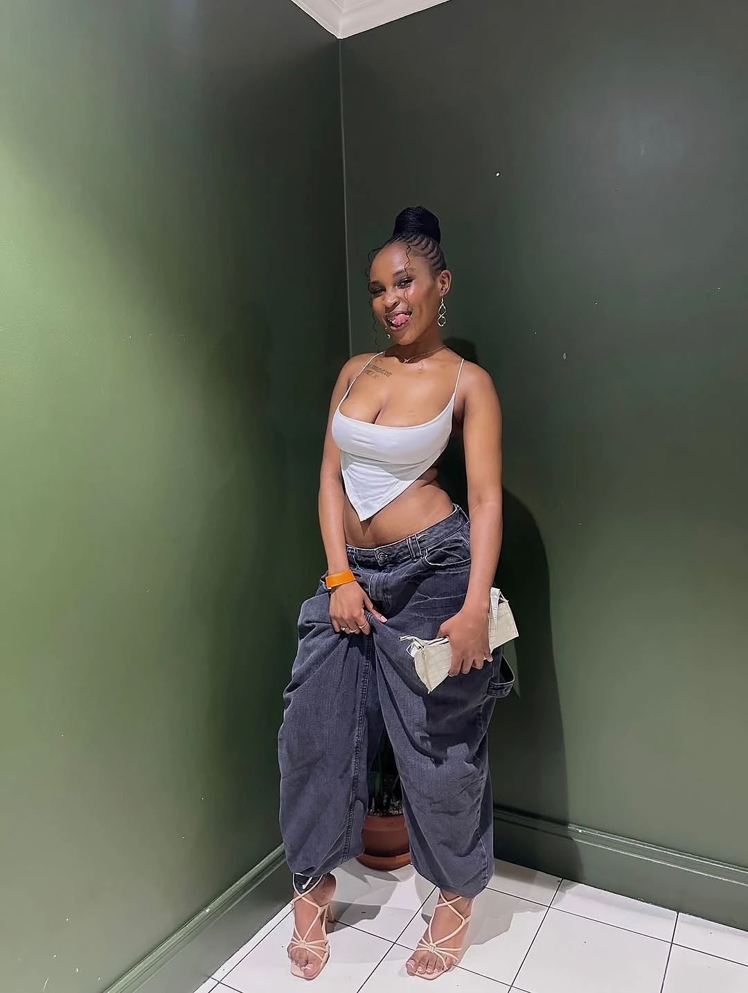 African Abdy +91//709379//5828 – escort in Mumbai — 4 / 7