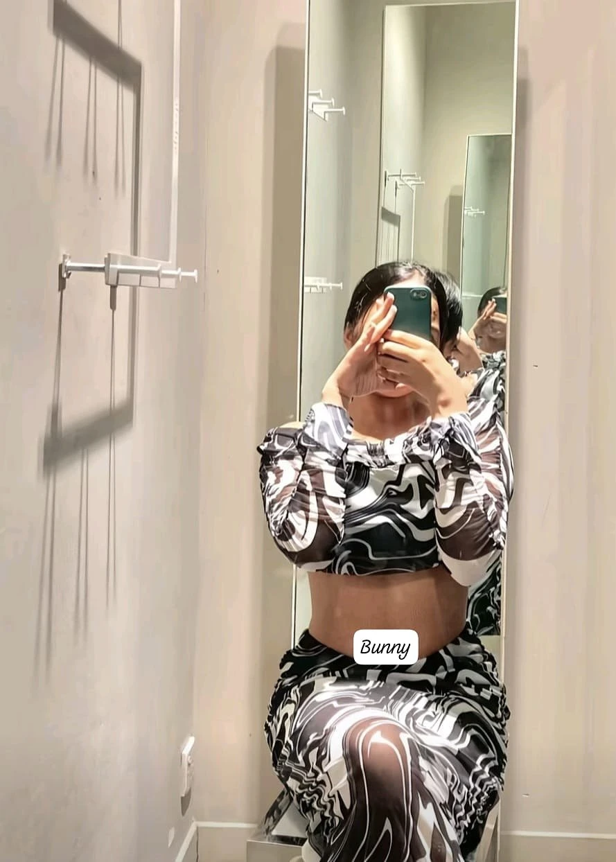 Bunny – Sri Lankan escort in Colombo — 16 / 17