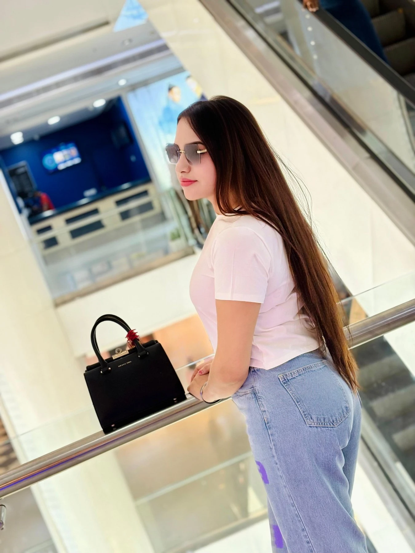 Riya Choudhary – Indian escort in Gurgaon — 2 / 13