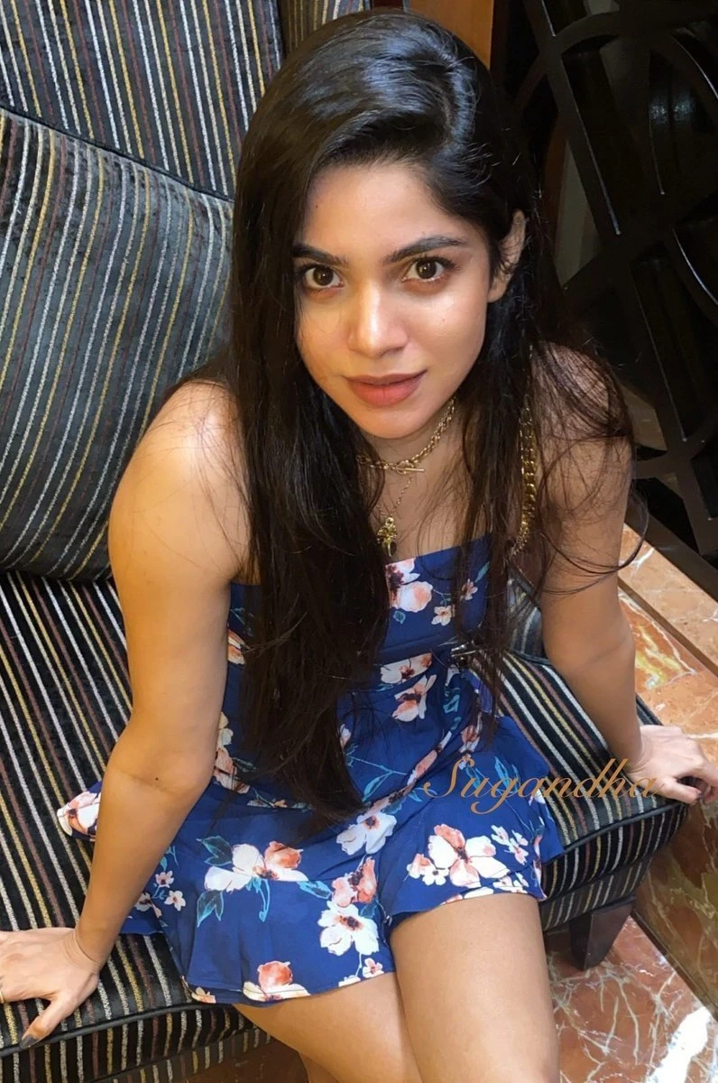 Nancy – Indian escort in Mumbai — 2 / 3
