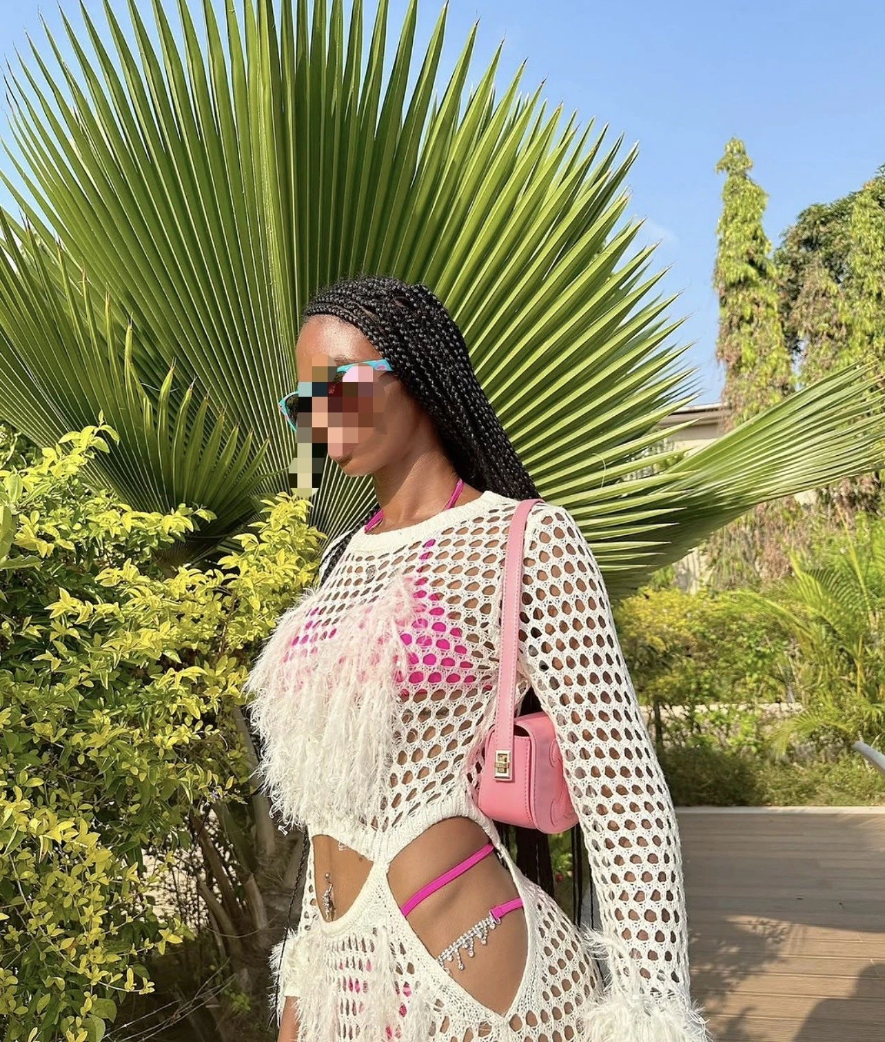 Rissa – Ghanaian escort in Abidjan — 5 / 6