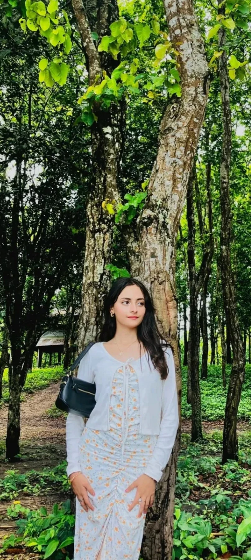 Sneha karki – Omani escort in Pokhara — 9 / 10